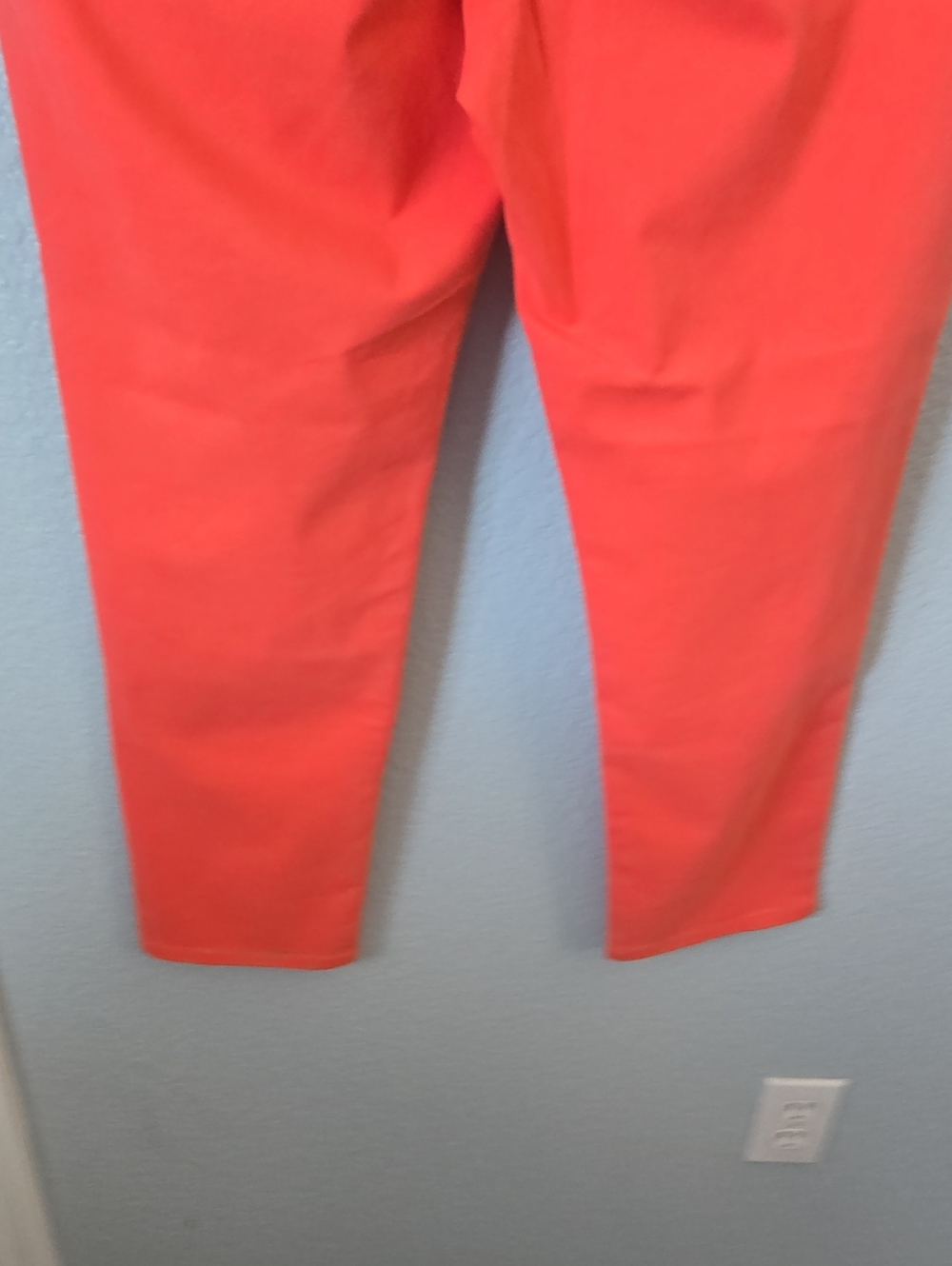 AG Adriano GoldSchmied The Prima Crop Cigarette Crop in Coral/Orange, Size 32 - Picture 9 of 12